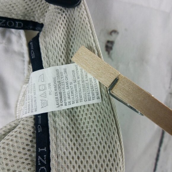 IZOD Extreme Function Men's Tan Golf Shorts Size 34W - Picture 12 of 12